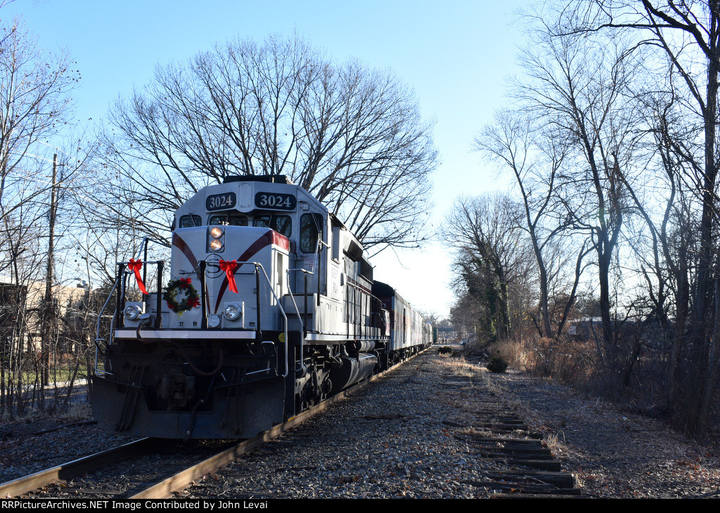 Susquehanna TFT Train stopped at the former Susie Q Rochelle Park Station